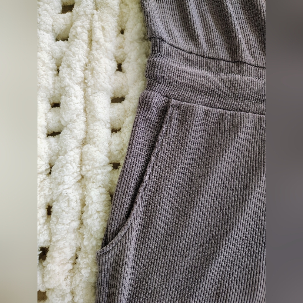 Vuori Torrey Ribbed Romper Shorts - Picture 9 of 12